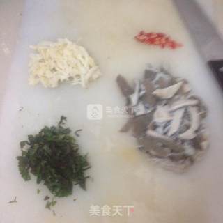 紫苏酸辣羊肚的做法步骤：2