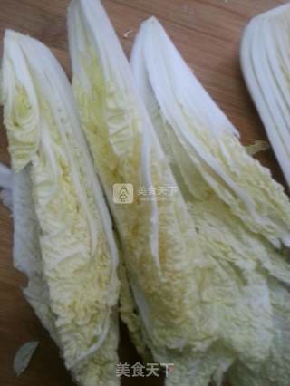 咸鲜皮蛋娃娃菜的做法步骤：1