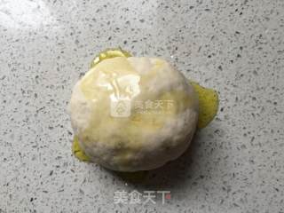 脆底鲜虾鸡肉披萨的做法步骤：3