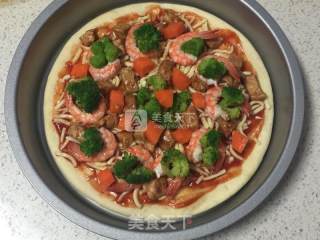 脆底鲜虾鸡肉披萨的做法步骤：16