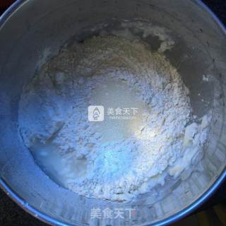 雪莲花馒头的做法步骤：1