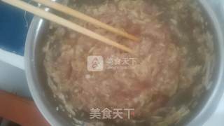 锅贴的做法步骤：2