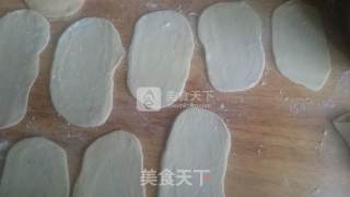 锅贴的做法步骤：3