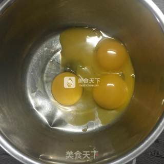 菠菜戚风蛋糕（8寸）的做法步骤：2