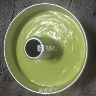 菠菜戚风蛋糕（8寸）的做法步骤：16