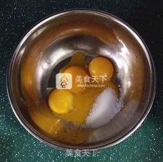 小四奶油蛋糕卷的做法步骤：2