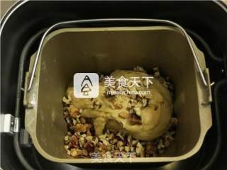 红糖红枣核桃养生包的做法步骤：12