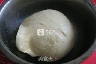 蛋黄麻花面包的做法步骤：1