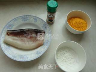 香酥鱿鱼圈的做法步骤：1