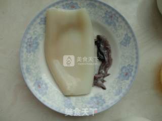 香酥鱿鱼圈的做法步骤：2
