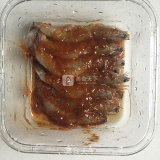 烤全虾的做法步骤：2