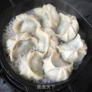 蛋煎饺的做法步骤：6