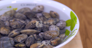 辣炒花蛤的做法步骤：1