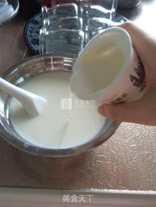烤箱奶粉自制酸奶的做法步骤：2