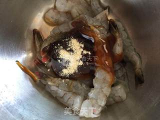 烤黄金脆皮虾的做法步骤：3