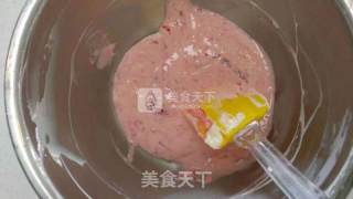 草莓夏洛特的做法步骤：3
