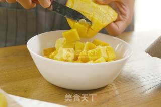 夏日芒果奶昔——九阳知食的做法步骤：2