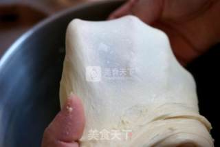 胡萝卜奶酪麻花面包的做法步骤：4