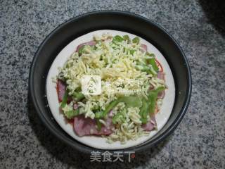尖椒培根披萨的做法步骤：7