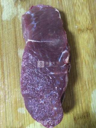 蚝油炒牛肉的做法步骤：1