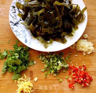 夏季开胃菜-凉拌海带的做法步骤：3