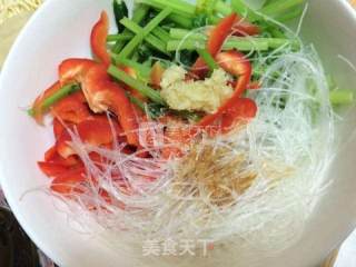 凉拌芹菜粉丝的做法步骤：5