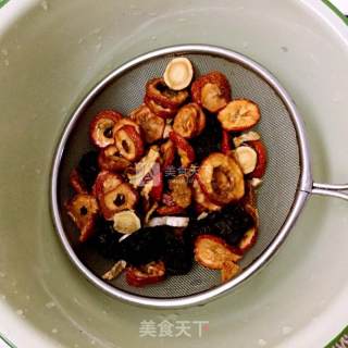 桂花酸梅汤的做法步骤：2