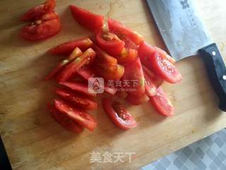 西红柿土豆疙瘩汤的做法步骤：1