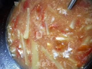 西红柿土豆疙瘩汤的做法步骤：4