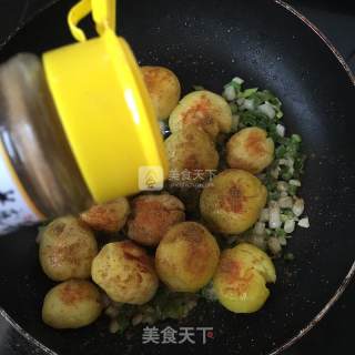 孜然香煎小土豆的做法步骤：6