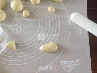 胡萝卜造型小餐包的做法步骤：7