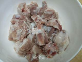 冬瓜干贝排骨汤的做法步骤：2