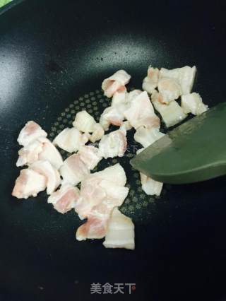 泡菜五花肉炒饭的做法步骤：2