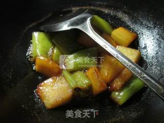 尖椒烧冬瓜的做法步骤：9
