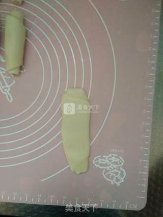 豆沙蛋黄酥的做法步骤：12