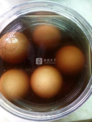 五香淹鸡蛋的做法步骤：4