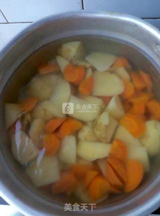 正宗咖喱鸡饭的做法步骤：2