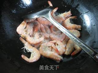 毛豆炒鲜虾的做法步骤：5