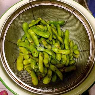 盐水煮毛豆的做法步骤：2