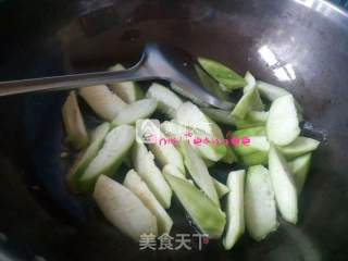 丝瓜炒鸡蛋的做法步骤：5