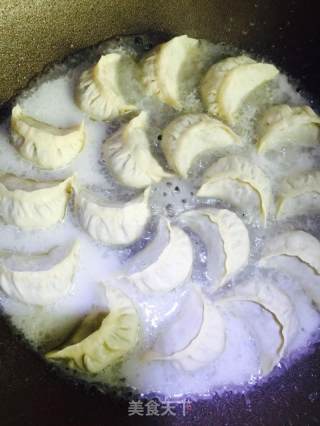 冰花煎饺的做法步骤：27