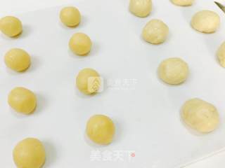 麻薯豆沙蛋黄酥的做法步骤：18