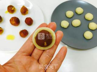 麻薯豆沙蛋黄酥的做法步骤：22
