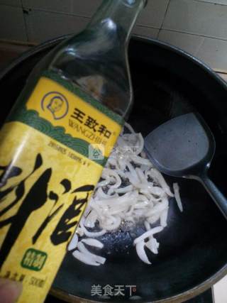 墨鱼丝炒韭菜的做法步骤：4