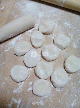 荠菜饺子的做法步骤：7
