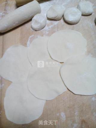 荠菜饺子的做法步骤：8