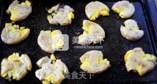 【桃李厨艺】土豆最洋气的吃法——西式风味土豆饼，看完你还忍得住吗？的做法步骤：4