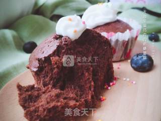 无油全蛋巧克力纸杯蛋糕的做法步骤：6