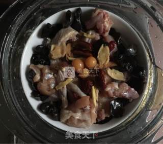 木耳蒸鸡的做法步骤：4