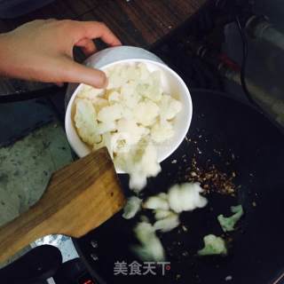 西红柿炒菜花的做法步骤：5